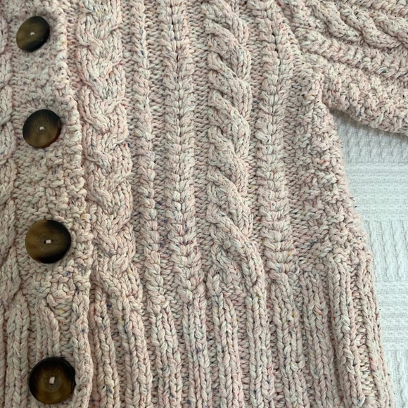 Doen Cardiff Cable Knit Cardigan Sweater - Picture 3 of 11